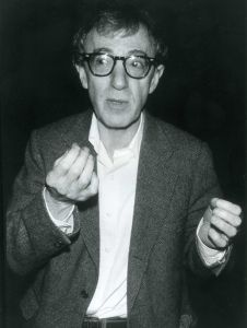Woody Allen 1993 NYC.jpg